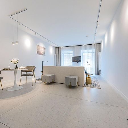 Rent Like Home - Apartament Deo Plaza - Old Town Гданськ Екстер'єр фото